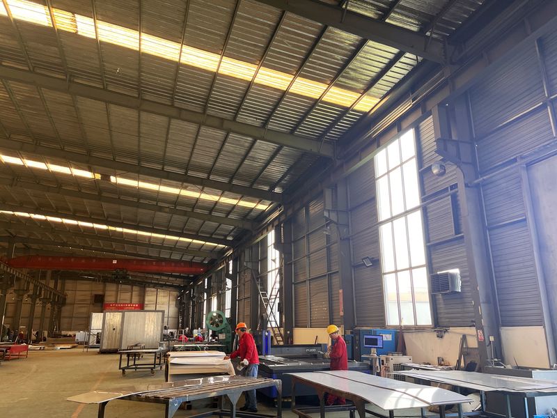 Zhejiang Huier Coating Environmental Protection Equipment Co., Ltd خط إنتاج المصنع